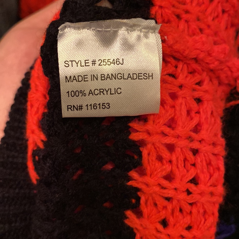 Sweater - Picture 3 of 3